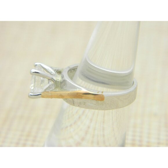 RSC Clear Goshenite Solitaire Silver Gold Tone Ring Size 5.25 - Picture 5 of 8